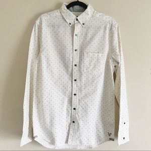 American Eagle MT White Long Sleeve Button Down